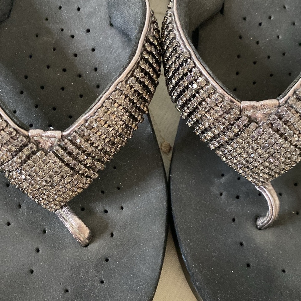 🌻Volatile Sandals🌻 - Picture 2 of 7